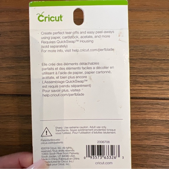 Cricut Basic Perforation Blade for Cricut Maker 2006706 New Sealed Quickswap - Picture 2 of 2